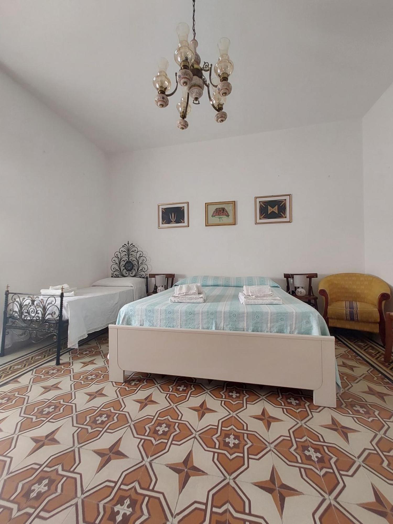 Casa Vacanze Zarinu Orgosolo Zewnętrze zdjęcie